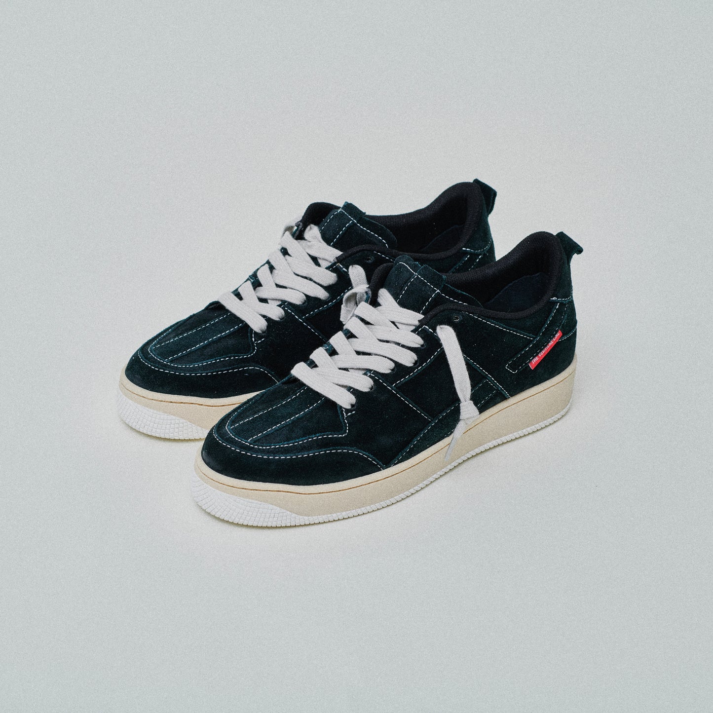 THE23 _ 14063 | Old Black