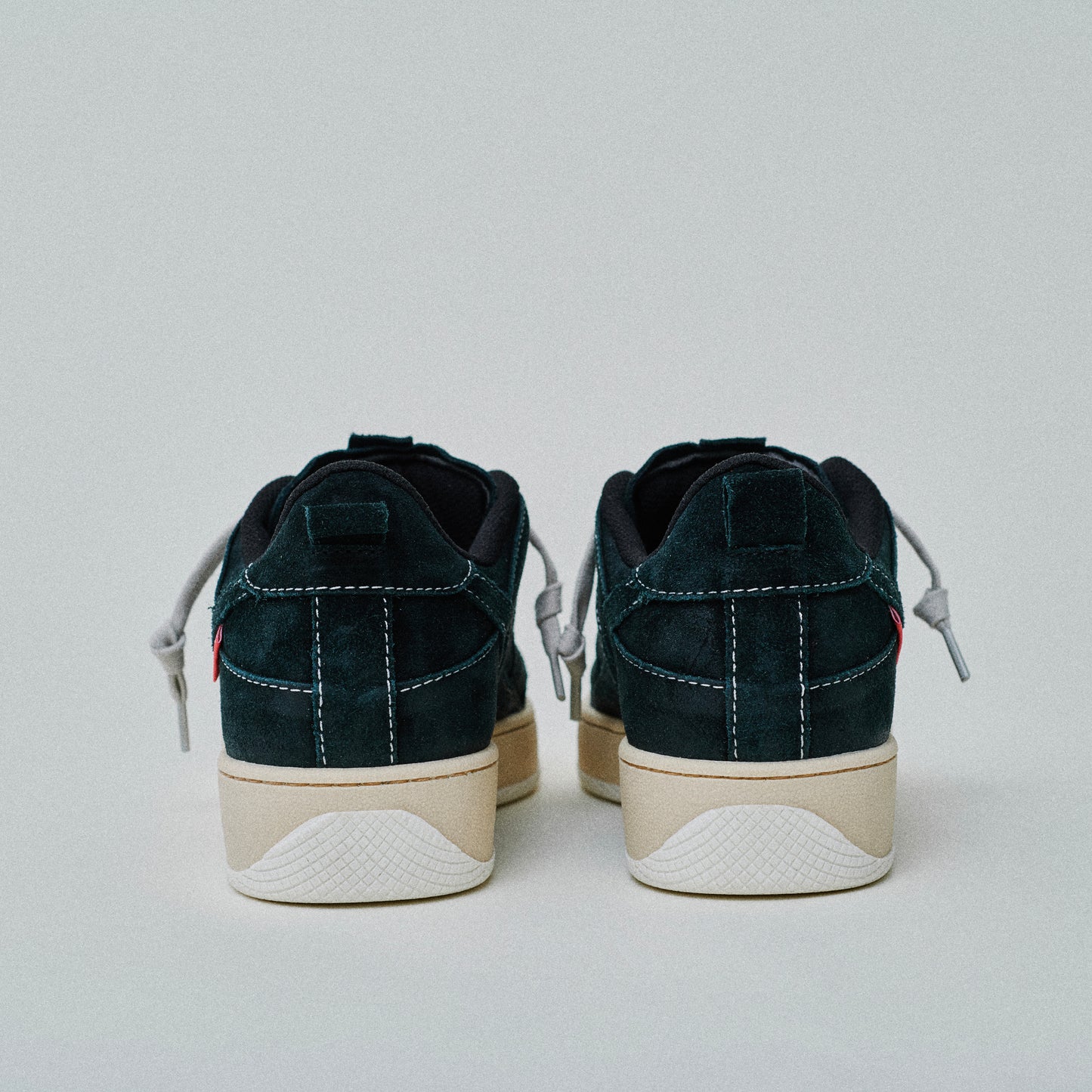 THE23 _ 14063 | Old Black