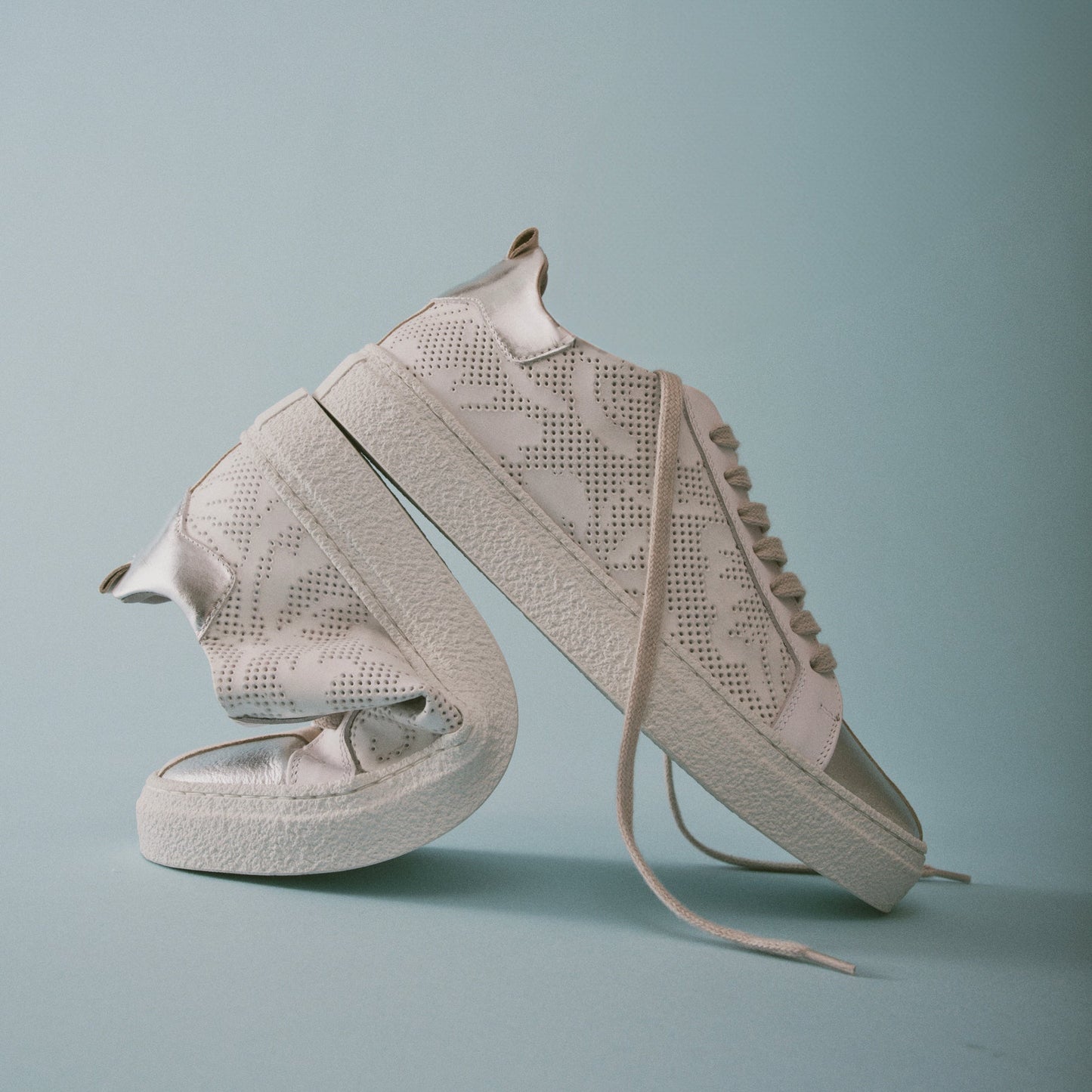 THE11 _Alternative White
