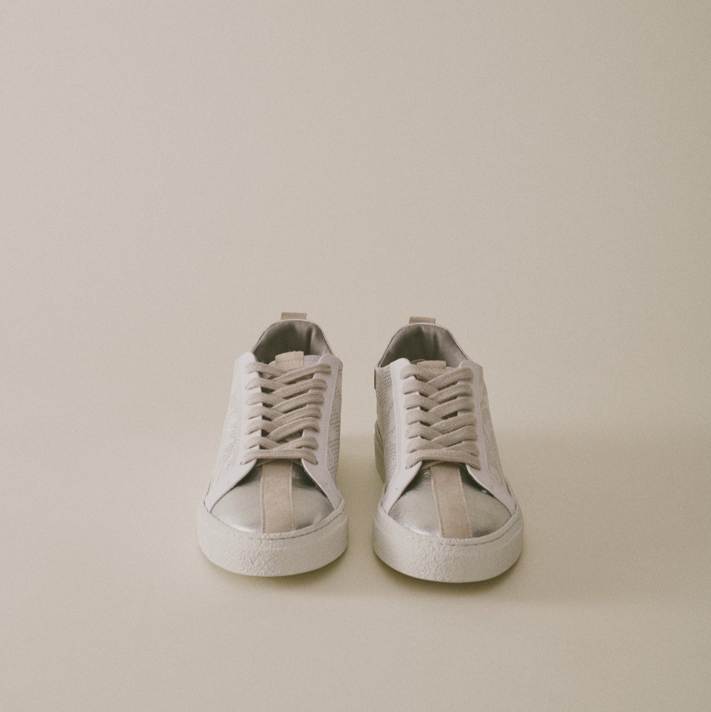 THE11 _Alternative White