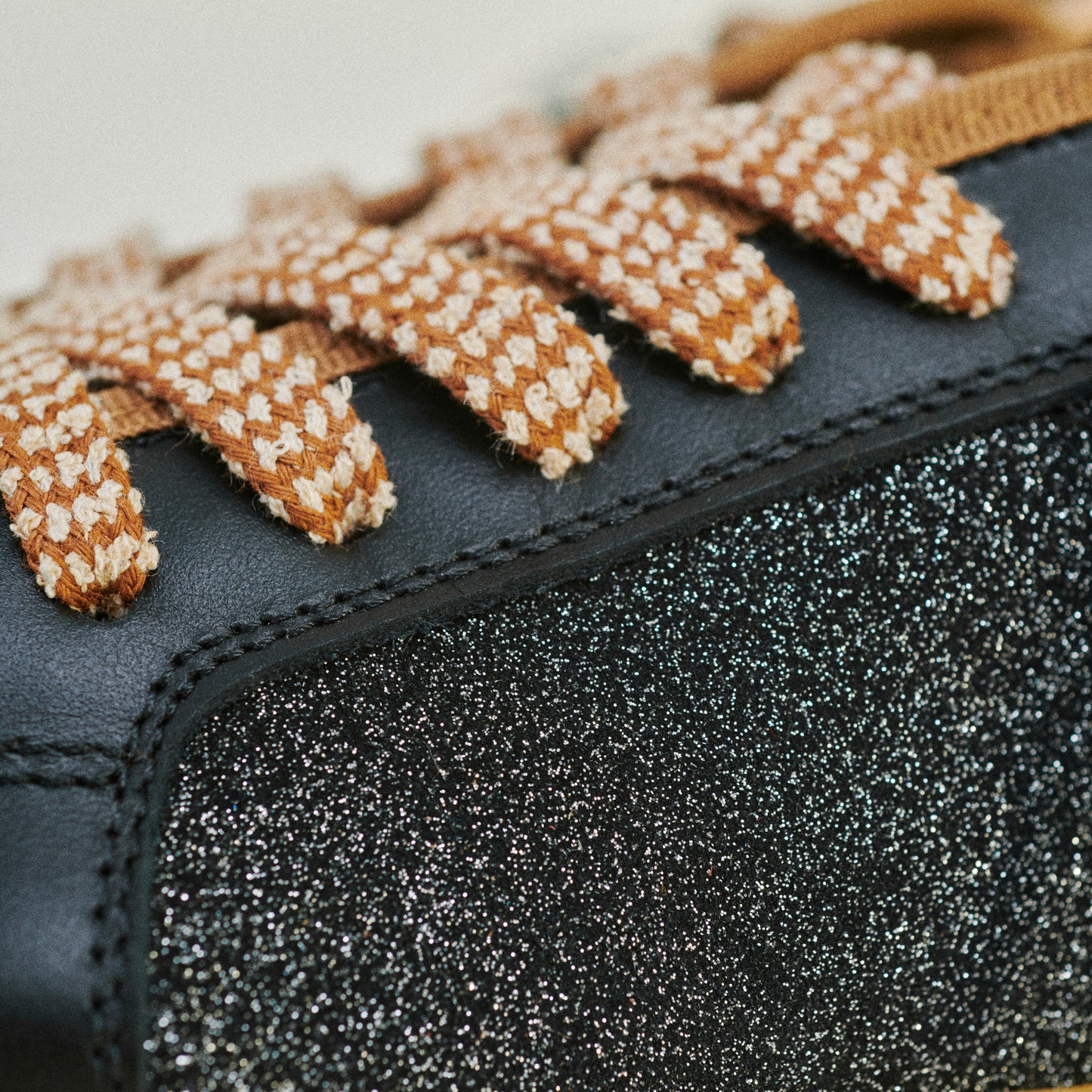 THE11 SABOT _ 14113 | Black Glitter