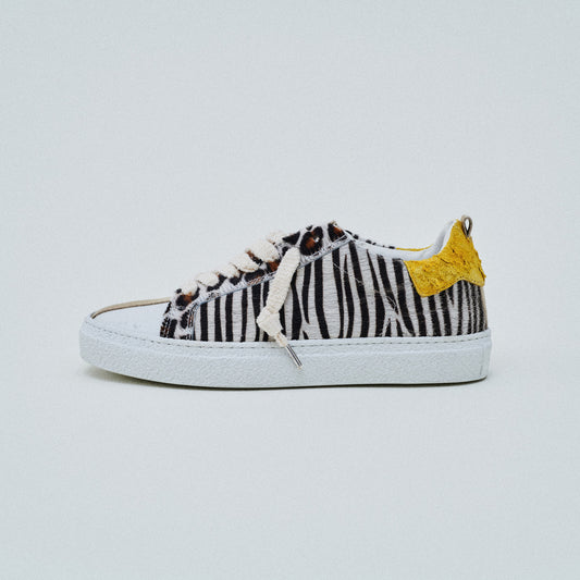 THE11 _ 16361 | Vertical Zebra