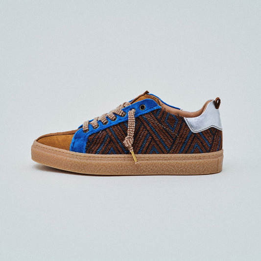 THE11 _ 16355 | Blue Voltage