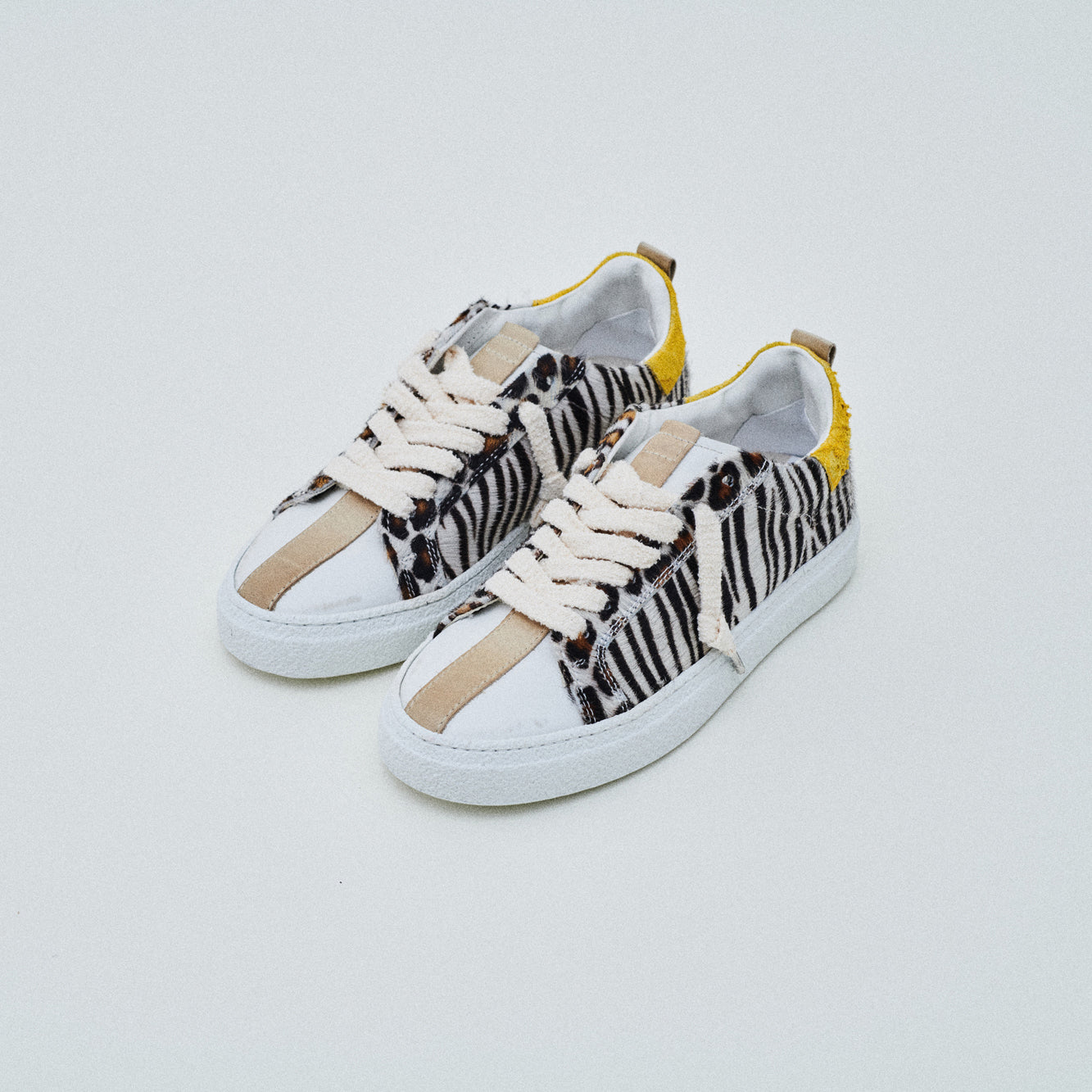 THE11 _ 16361 | Vertical Zebra