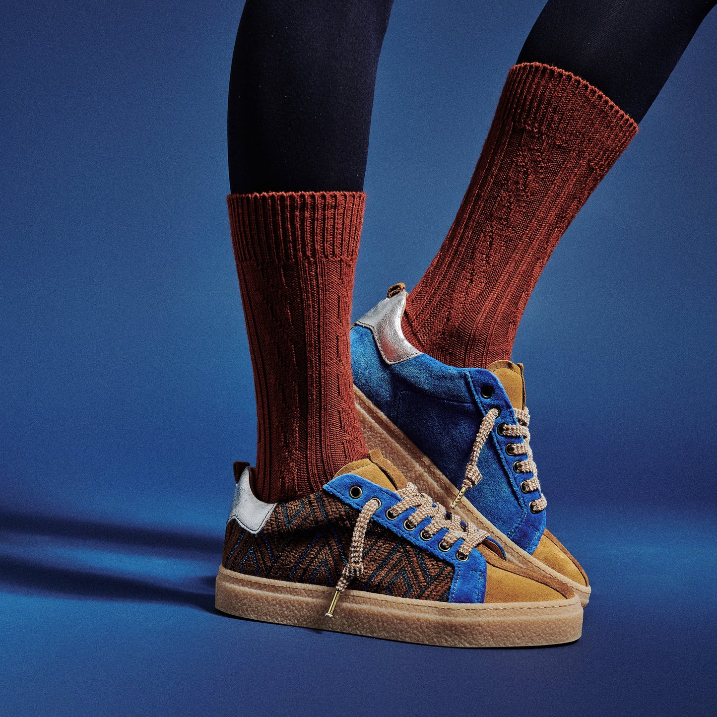 THE11 _ 16355 | Blue Voltage