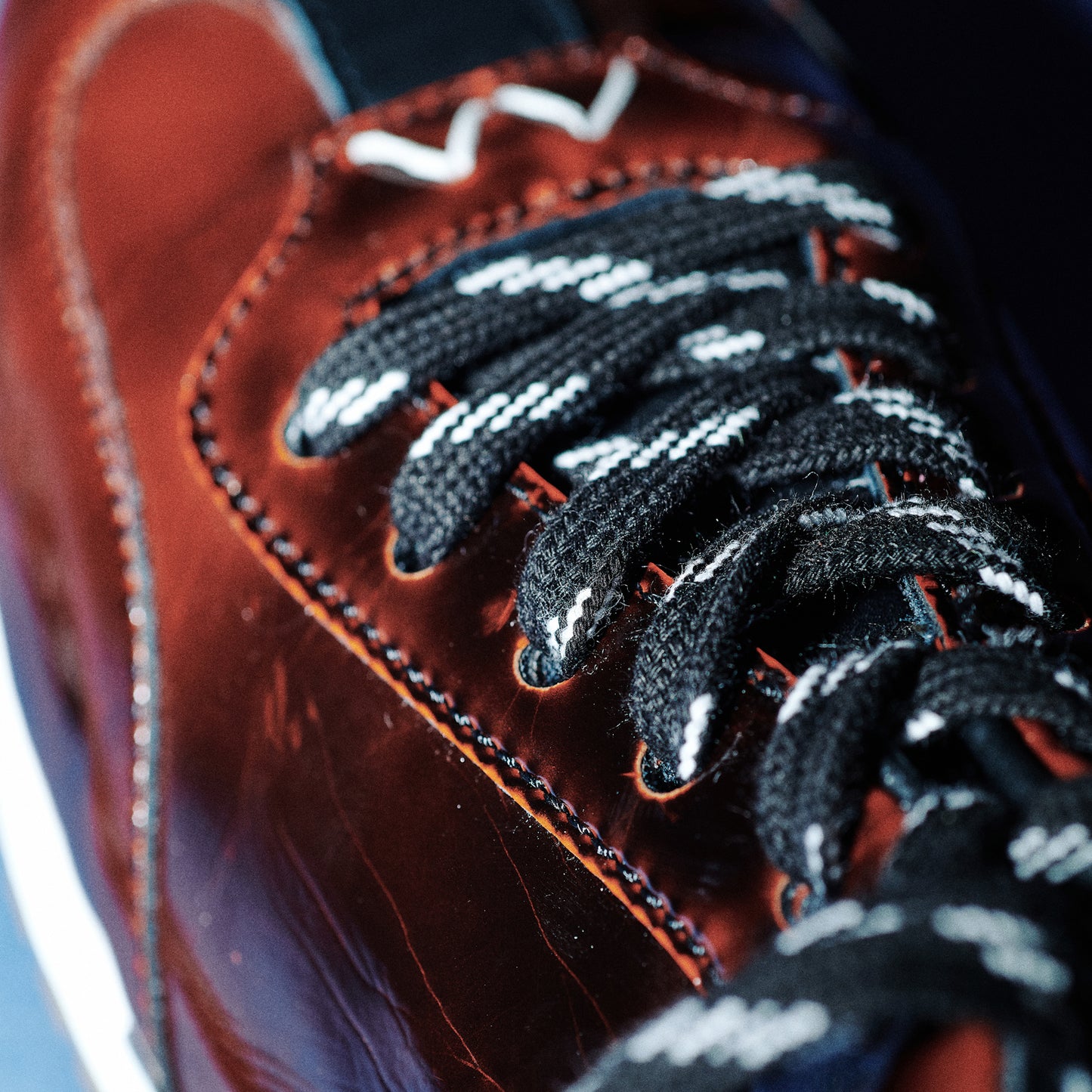 THE42 _ 16352 | Twilight Red