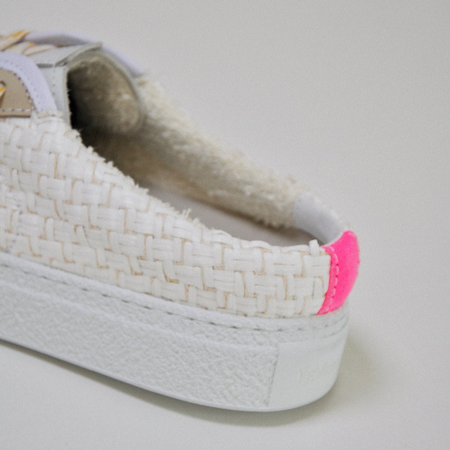 THE11S _ 15116 | White & Fucsia