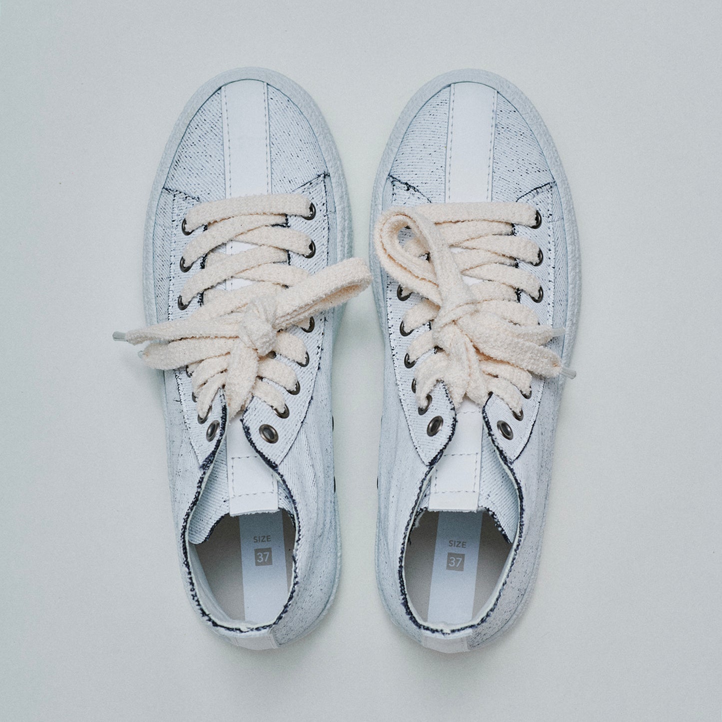 THE12 _ 15281 | White Screen Printing