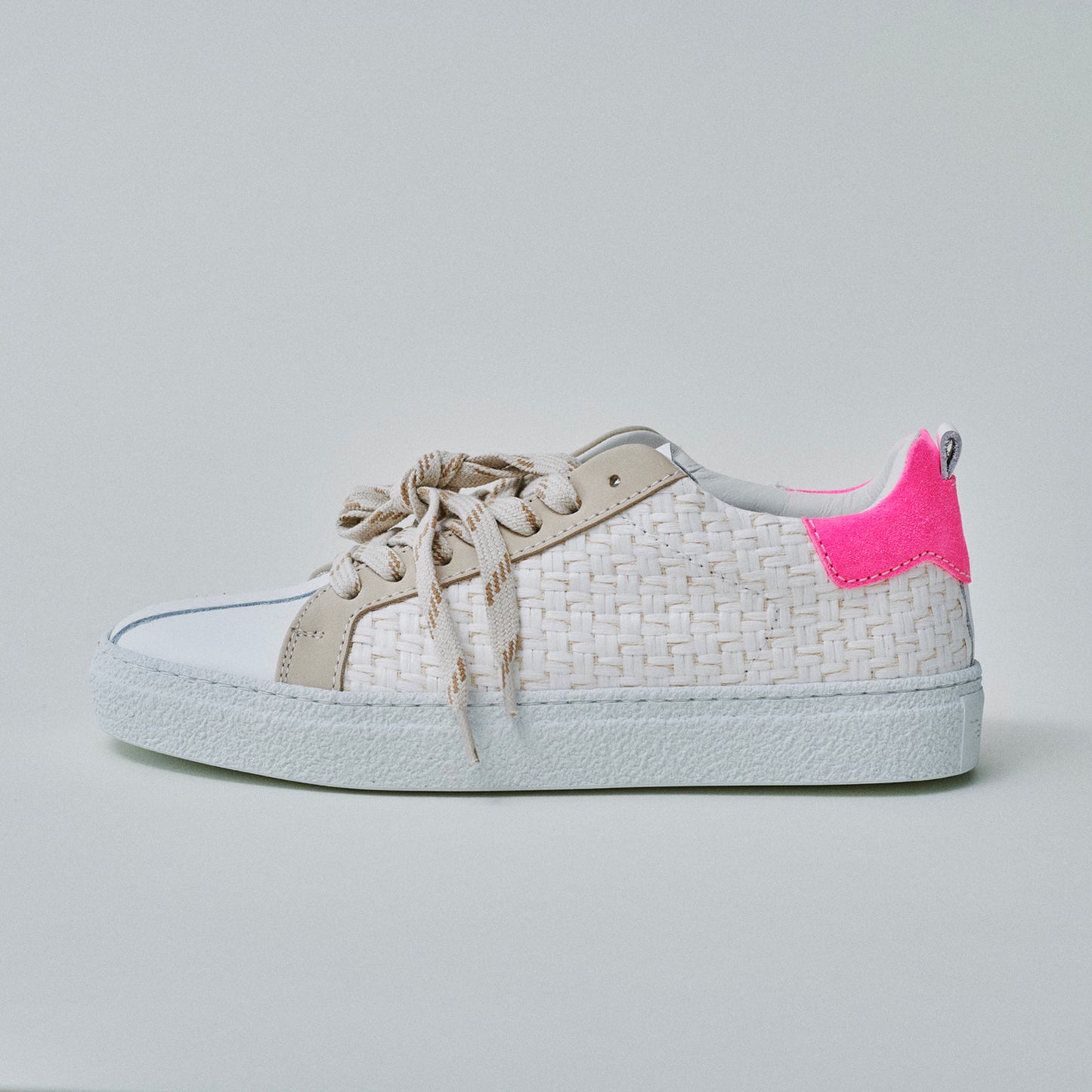 THE11 _ 15343 | White & Fucsia