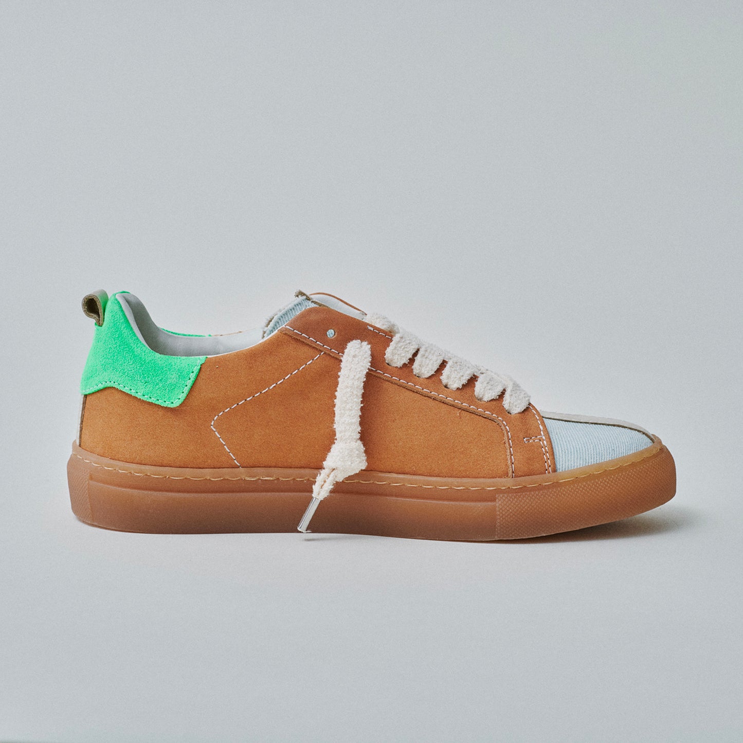 THE11 _ 15343 | Chestnut