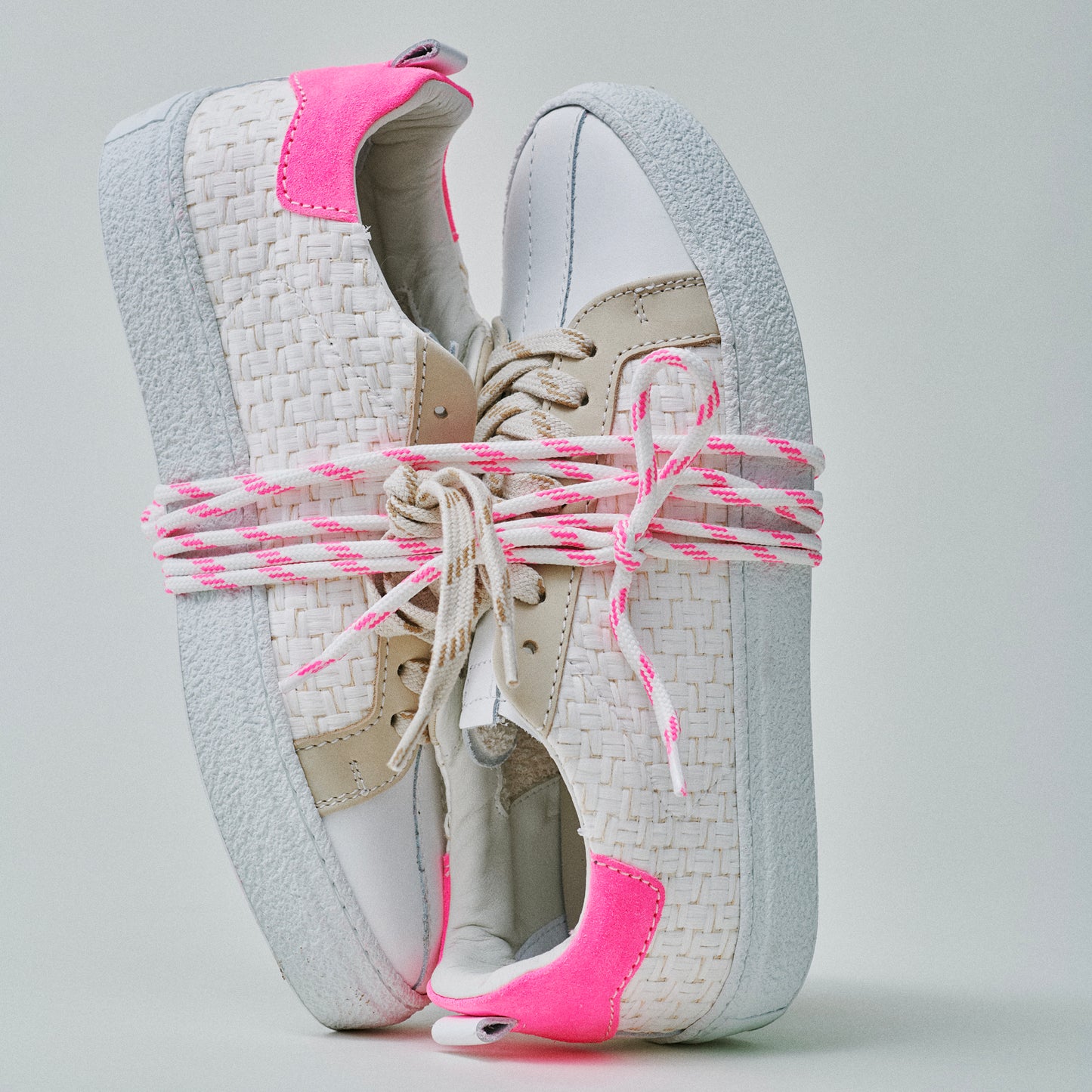 THE11 _ 15343 | White & Fucsia
