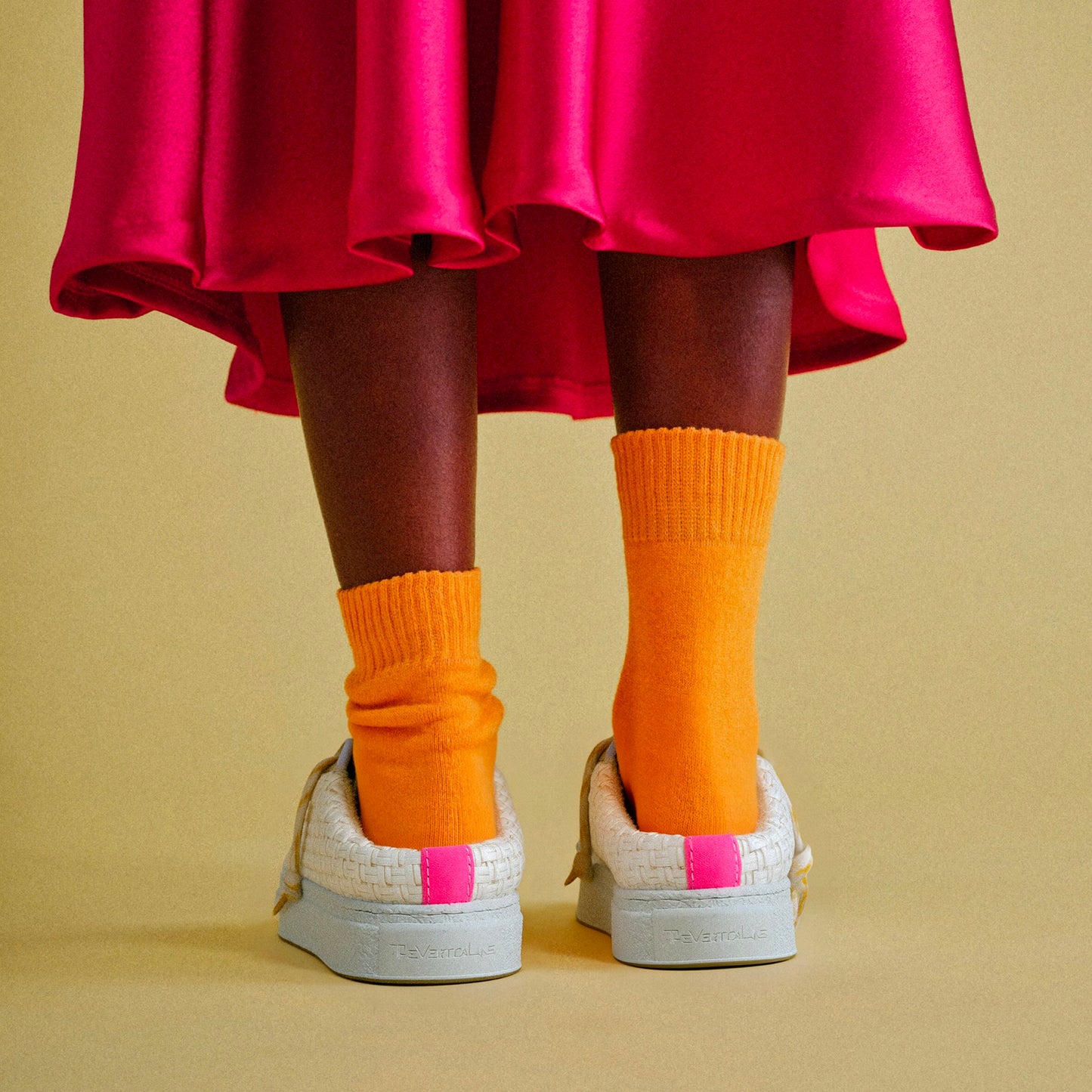 THE11S _ 15116 | White & Fucsia